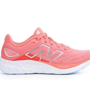 WOMEN'S NEW BALANCE W680V8 RUNNING SHOES